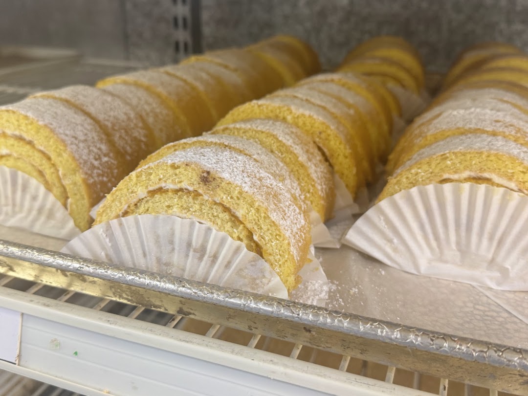 Flor De Cafe Bakery — Cafes in Los Angeles