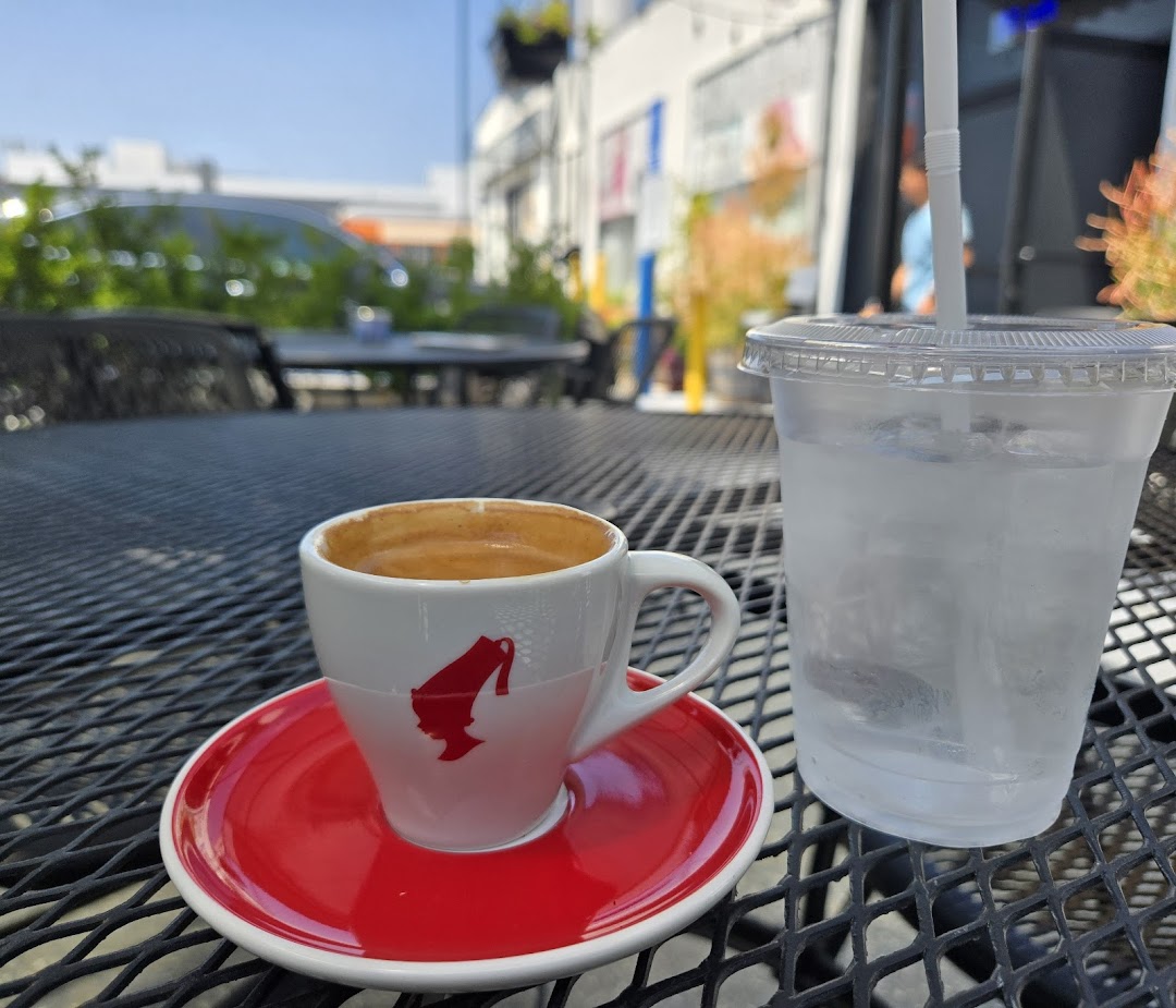 Hollywood Coffee House — Cafes in Los Angeles