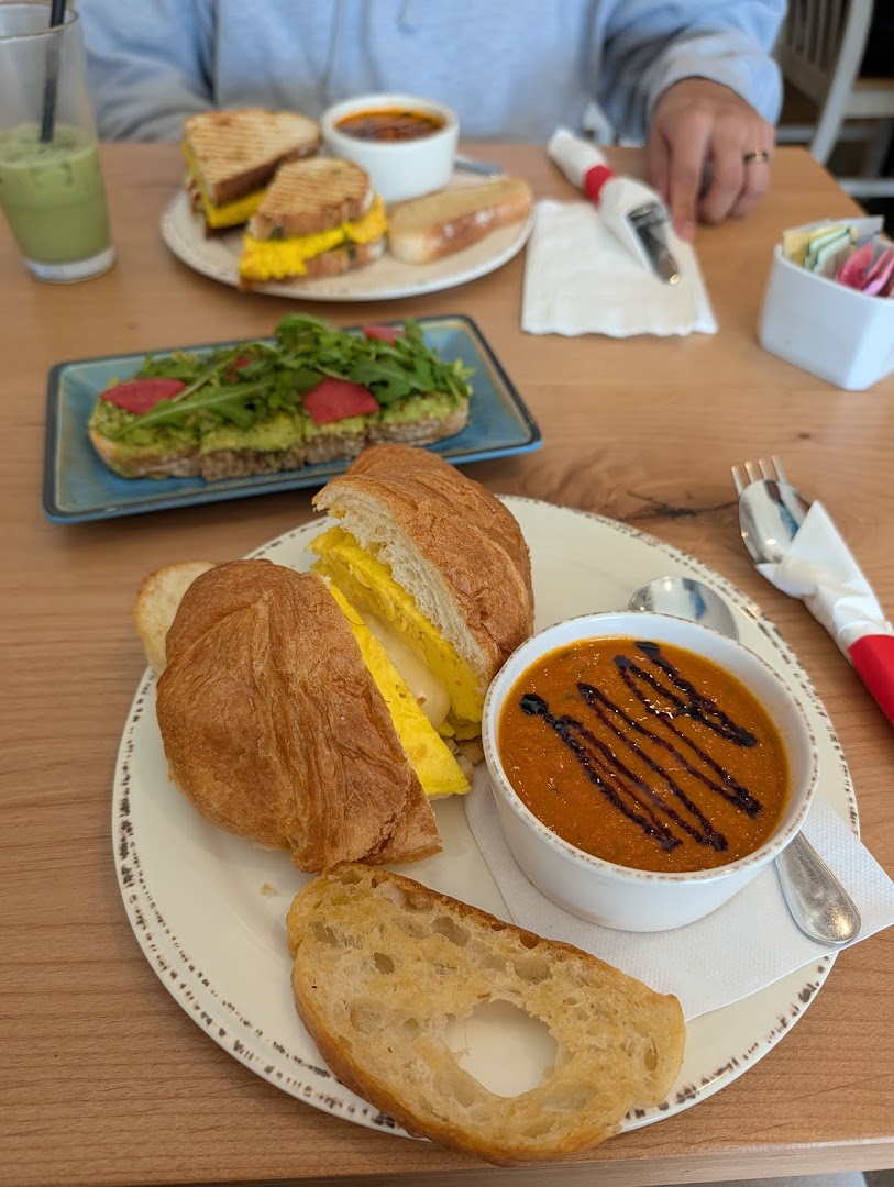 Mychal's Café — Cafes in Los Angeles