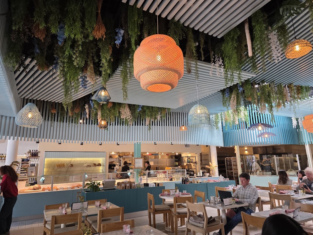OH LA LA — Restaurants in Los Angeles