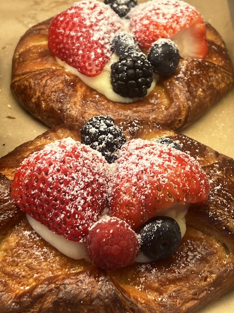 Pink Orchid Bakery and Cafe — Cafes in Los Angeles