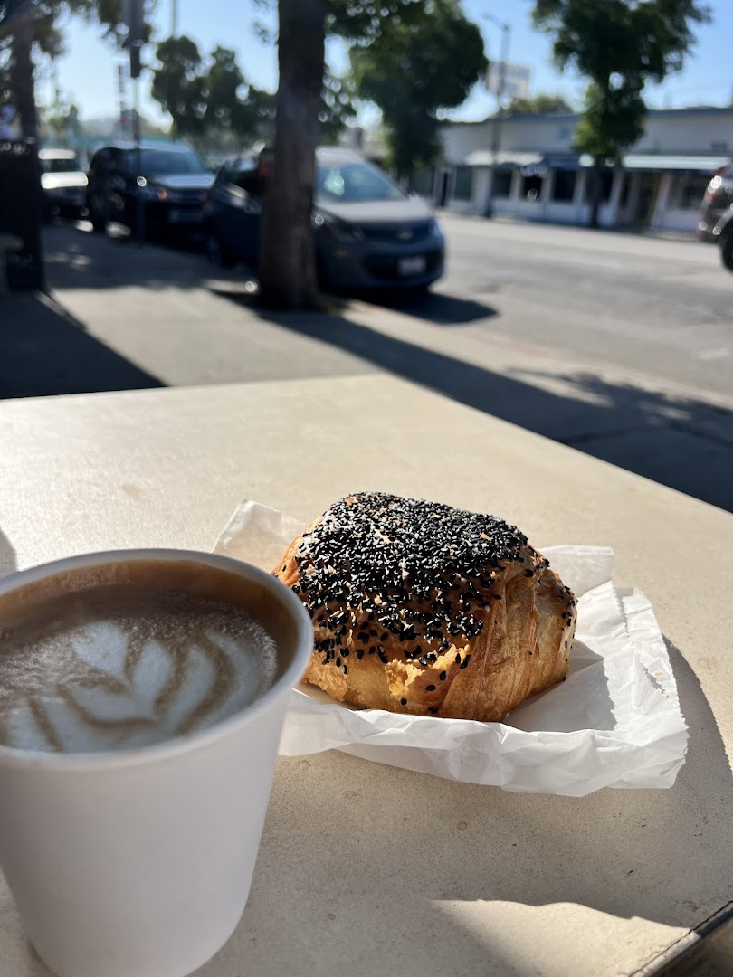 Red Window Coffee — Cafes in Los Angeles