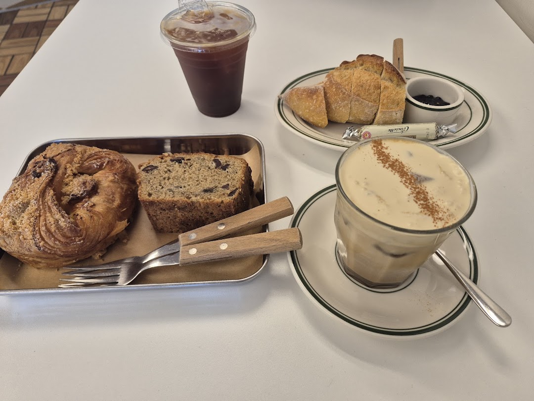 Tot Coffee — Cafes in Los Angeles